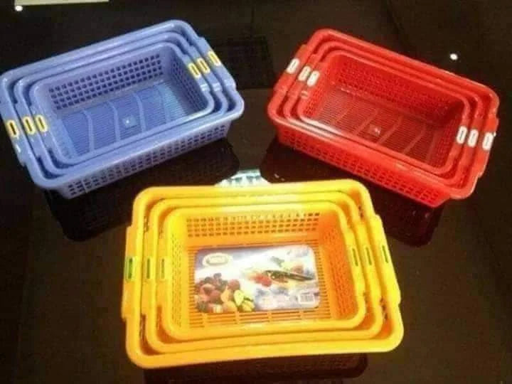 طقم مصفاه بلاستيك مستطيله من لمسه 3قطع